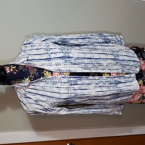 !!3 FOR $25 -- BEACHLUNCHLOUNGE Coastal Grandma LS Blouse Size XS